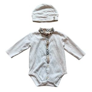 Burberry Baby Boy Outfit – White Long Sleeve Bodysuit with Hat – Size 3 months